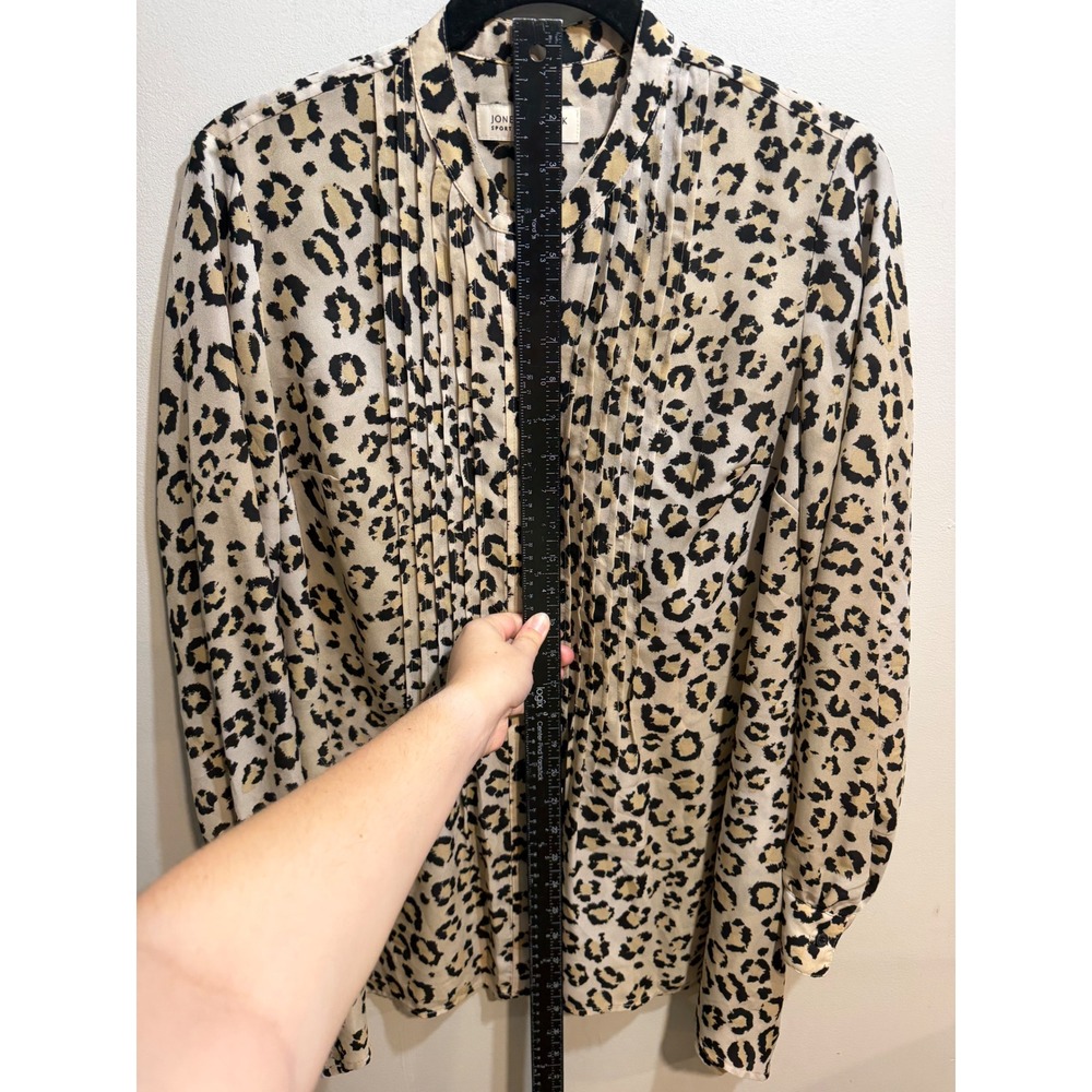 Jones New‎ York Sport Leopard Print Pintuck Button Down Blouse Tan Black Small - Picture 8 of 10